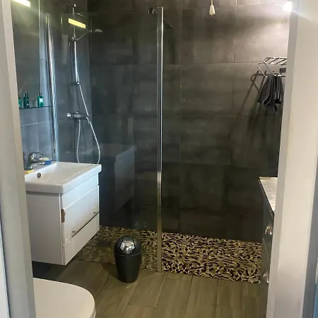 アパート Duplex F4-2 Balcons Face A La