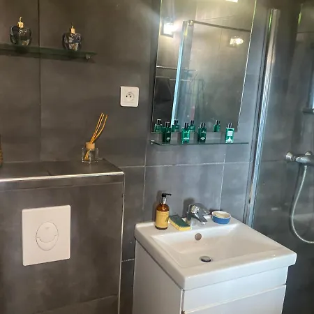 アパート Duplex F4-2 Balcons Face A La *