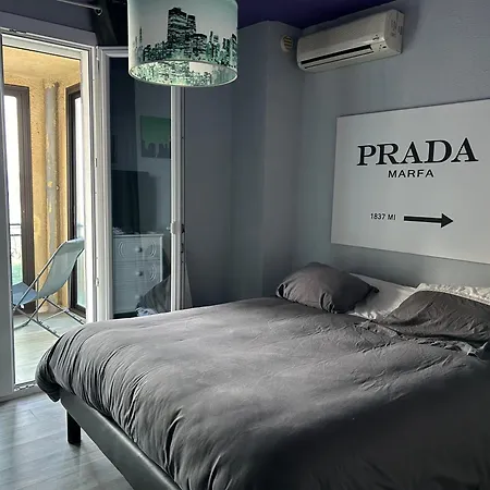 アパート Duplex F4-2 Balcons Face A La